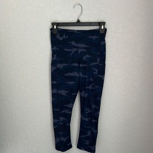 Athleta capris. Size XS. Blue camo.